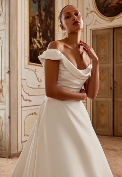 Chic And Simple A-Line Wedding Dress With Buttons by Justin Alexander - Image 3