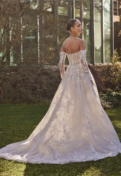 Romantic Strapless Lace A-Line Wedding Dress With Detachable Sleeves by Pronovias - Image 3