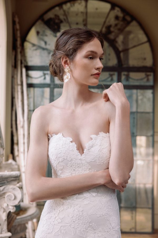 Chic And Romantic Lace Modified A-Line Wedding Dress by Sareh Nouri - Image 2