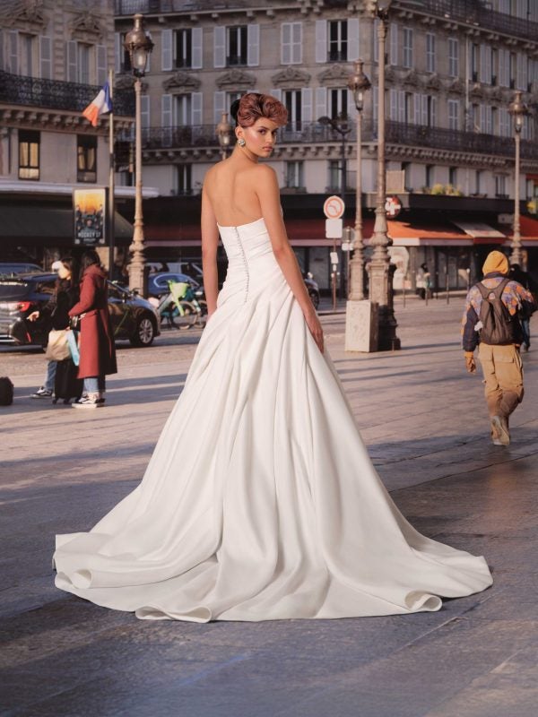 Sculptural Silk A-Line Wedding Dress With Buttons by Viktor & Rolf - Image 2