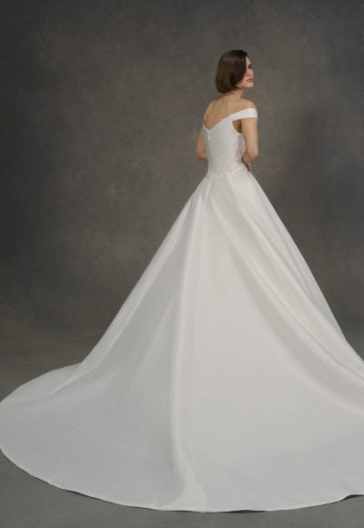 Elegant And Sophisticated Off-The-Shoulder Basque-Waist Ball Gown by Anne Barge - Image 2