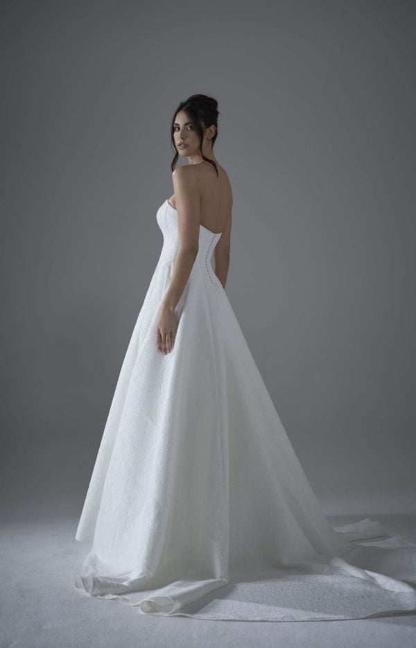 Elegant And Romantic Lace A-Line Wedding Dress With Detachable Bolero by Maison Signore - Image 2