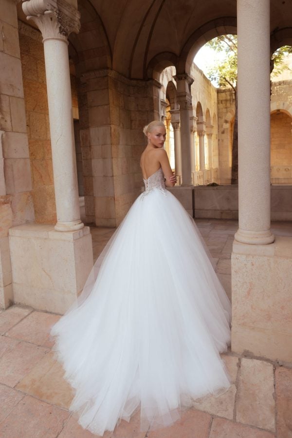 Sparkly Strapless Basque-Waist Tulle Ball Gown by Pnina Tornai - Image 4