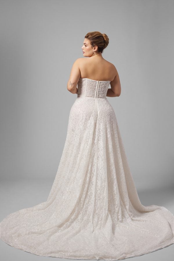 Plus-Size Chic And Glamorous Embellished Lace A-Line Wedding Dress With Detachable Shawl by Arava Polak - Image 3