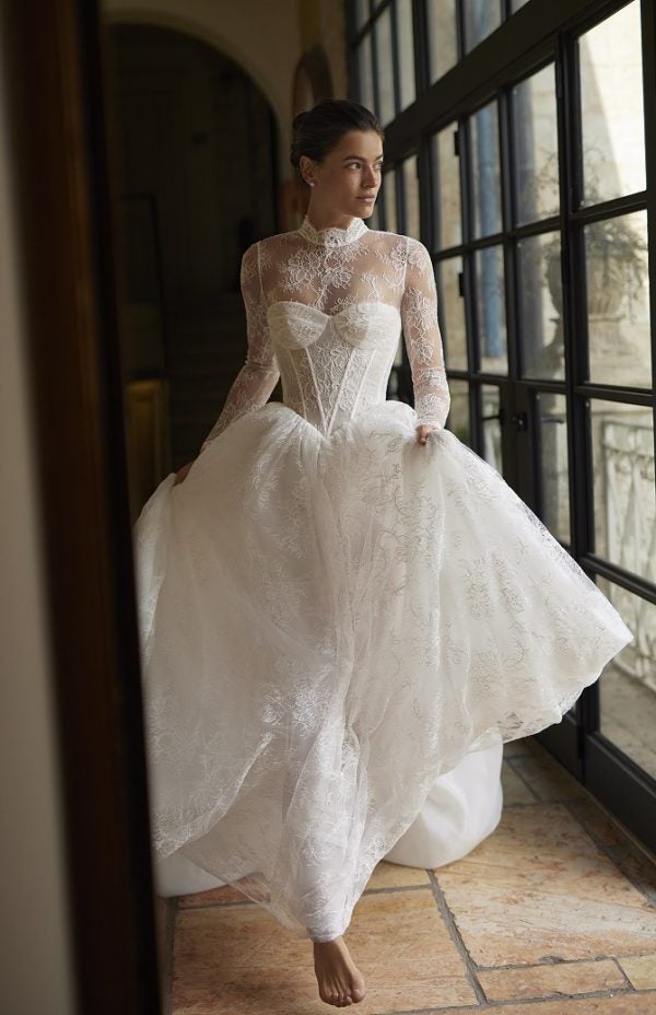 Basque-Waist Lace A-Line Wedding Dress With Detachable Bodysuit by Arava Polak - Image 2