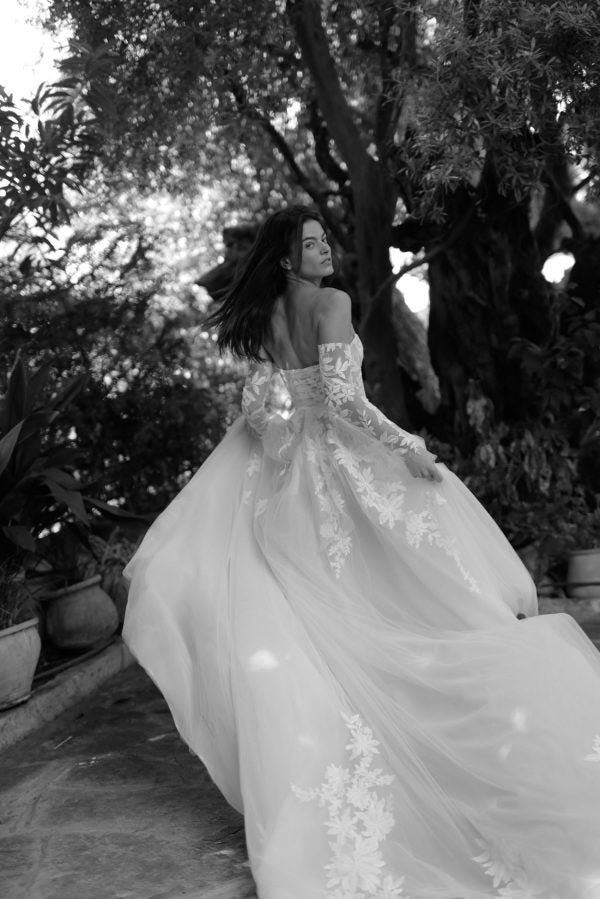 Chic And Romantic Tulle A-Line Wedding Dress With Detachable Sleeves by Arava Polak - Image 2