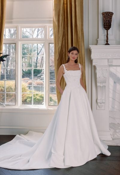 Square-Neck 3D Floral A-Line Wedding Dress With Buttons by Verdin Bridal