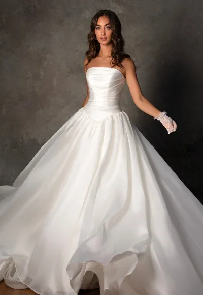 Chic And Minimalist Silk Organza Basque-Waist Ball Gown With Buttons by Essense of Australia - Image 2