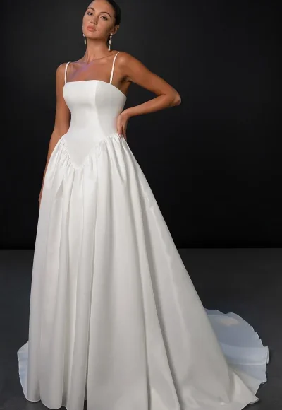 Chic And Simple Silk Organza Basque-Waist Ball Gown With Buttons by Martina Liana