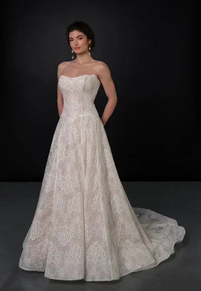 Romantic Vintage-Inspired Lace A-Line Wedding Dress With Pearl Buttons by Martina Liana