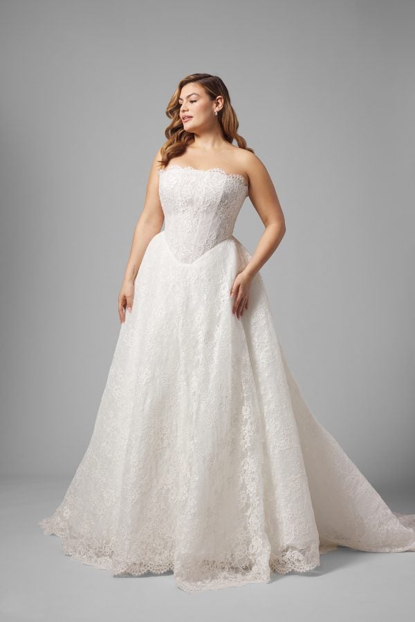 Plus-Size Romantic Basque-Waist Lace A-Line Wedding Dress by Love by Pnina Tornai - Image 2