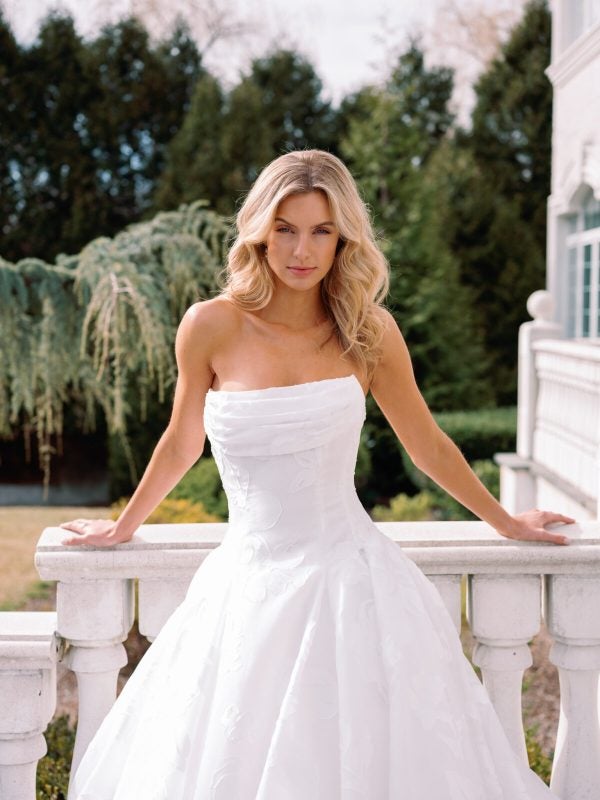 Chic And Romantic Silk Organza Ball Gown by Verdin Bridal - Image 3