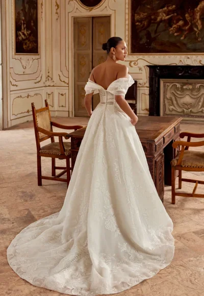 Elegant Off-The-Shoulder A-line Wedding Dress by Justin Alexander - Image 4