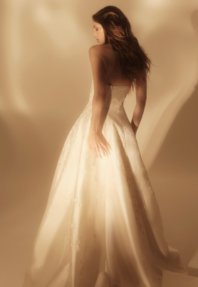 Embroidered Silk Wool A‑Line Gown With Modern Neckline by Enaura Bridal - Image 3