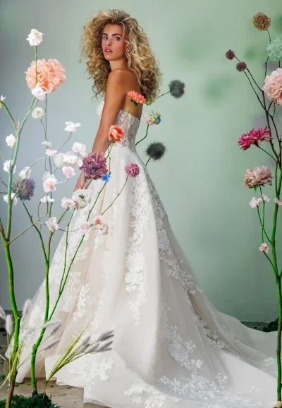 Sweet Floral A-Line Wedding Dress by Maria Farbinni - Image 3