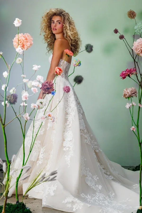 Sweet Floral A-Line Wedding Dress by Maria Farbinni - Image 3