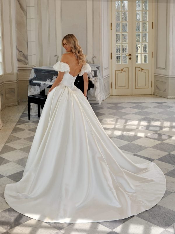 Timeless Ball Gown with Subtle Shimmer by Vanilla Sposa - Image 2