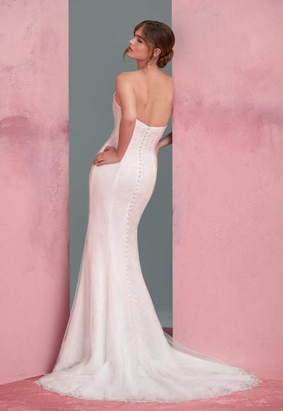 Chic And Romantic Lace Fit-And-Flare Wedding Dress With Buttons by Anne Barge - Image 2